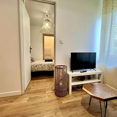 Zola 2pers Tv Apartment *